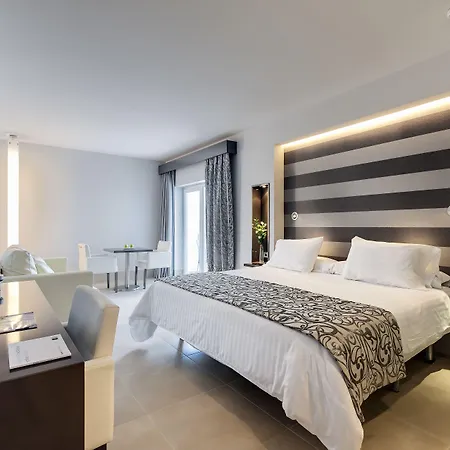Barcelo Hamilton Menorca - Adults Only 4*