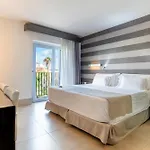 Barcelo Hamilton Menorca - Adults Only מלון אס קסטיי