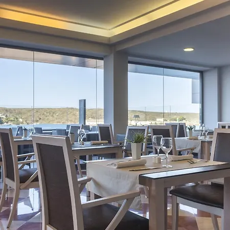 Barcelo Hamilton Menorca - Adults Only מלון